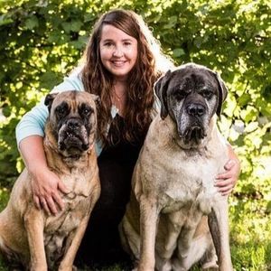 Meet your Posher, Laura